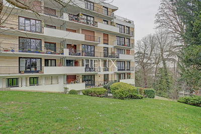 Appartement - 93 m² - 4 pièces