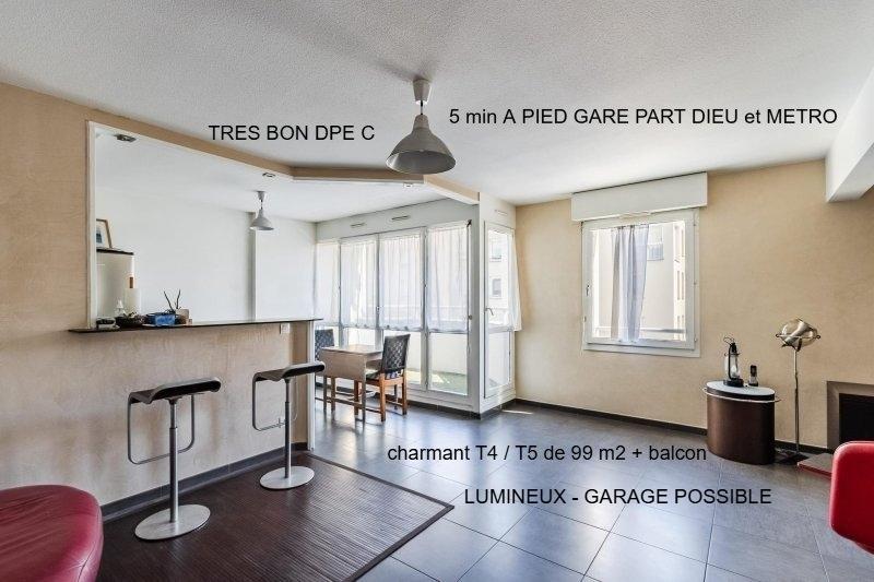 Appartement - 99 m² - 4 pièces