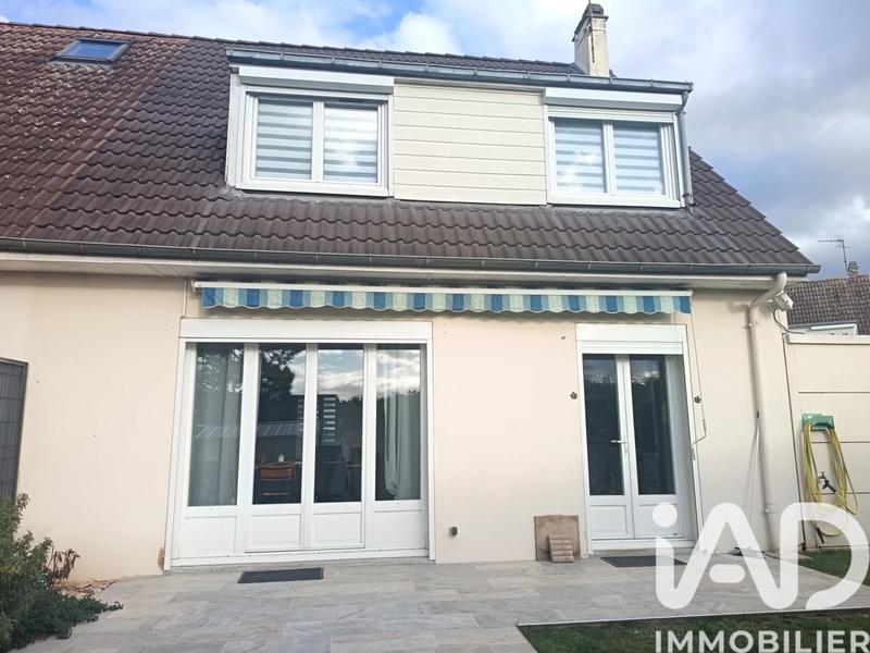 Maison - 93 m² - 4 pièces