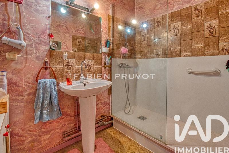 Maison - 93 m² - 5 pièces