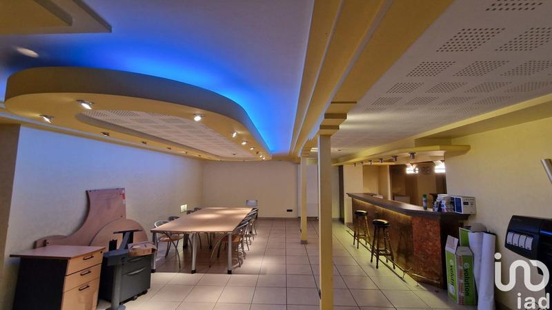 Local commercial - 1 166 m²