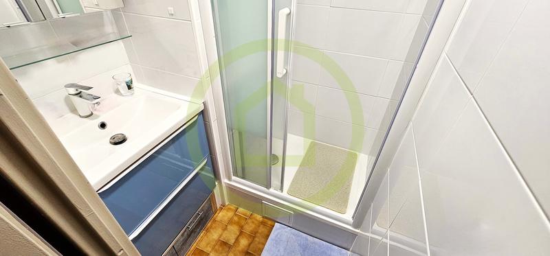 Appartement ancien - 33 m² - 3 pièces