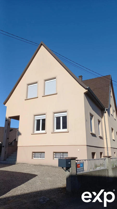 Maison - 207 m² - 7 pièces