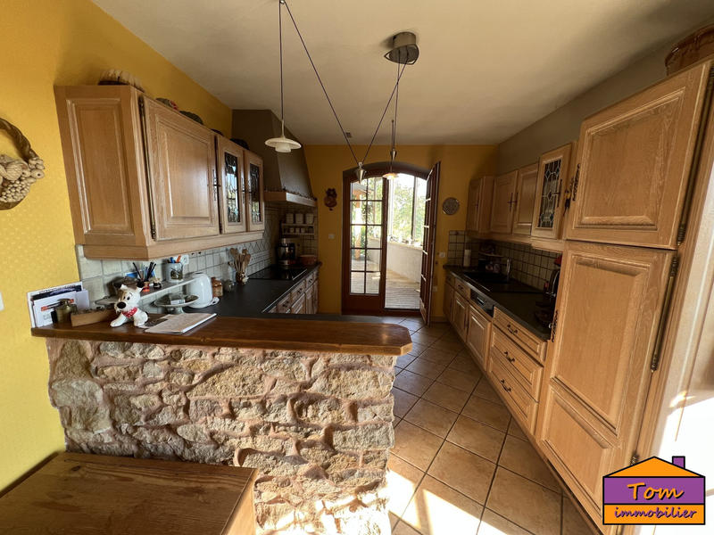 Maison - 200 m² - 6 pièces