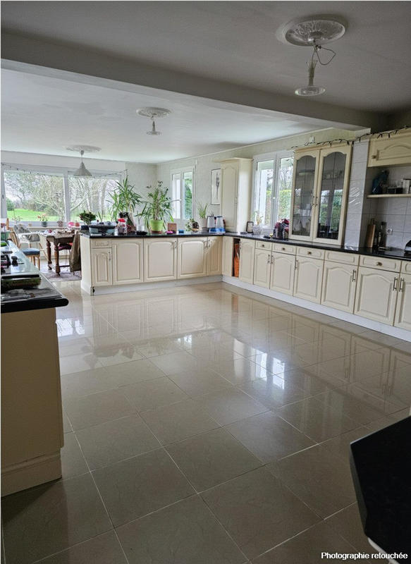 Maison - 194 m² - 6 pièces