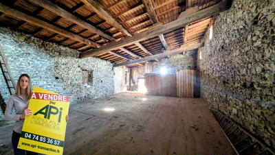 Maison en pierre - 170 m² - 6 pièces