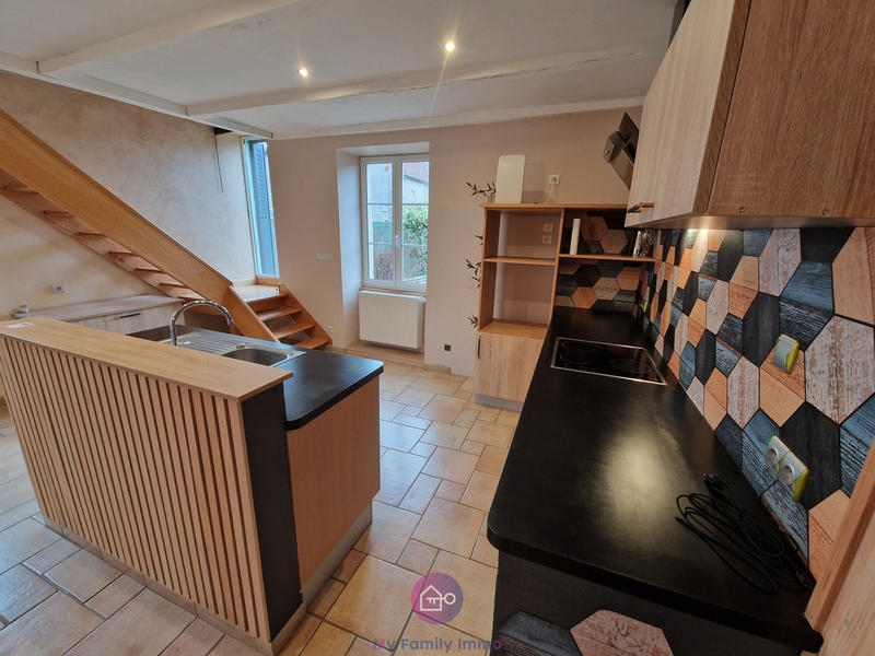 Maison - 195 m² - 11 pièces