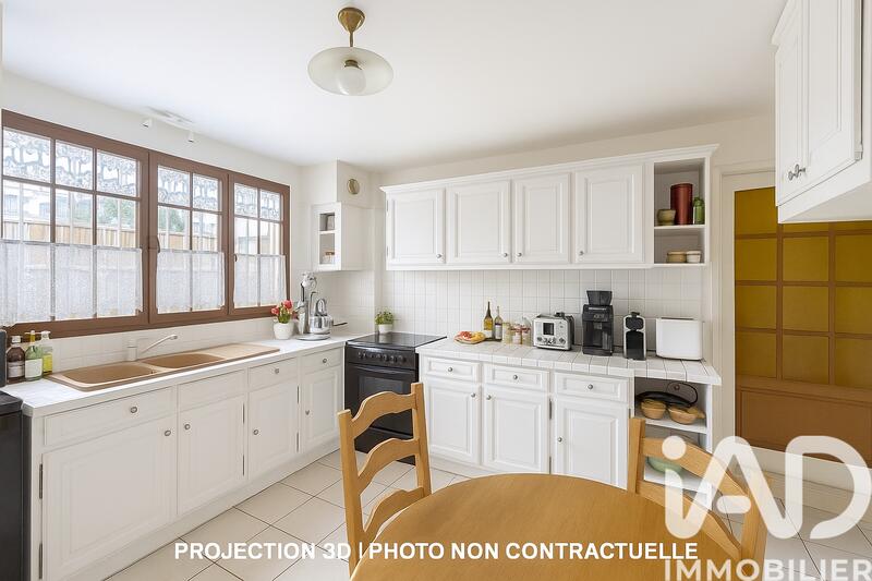 Maison - 180 m² - 8 pièces