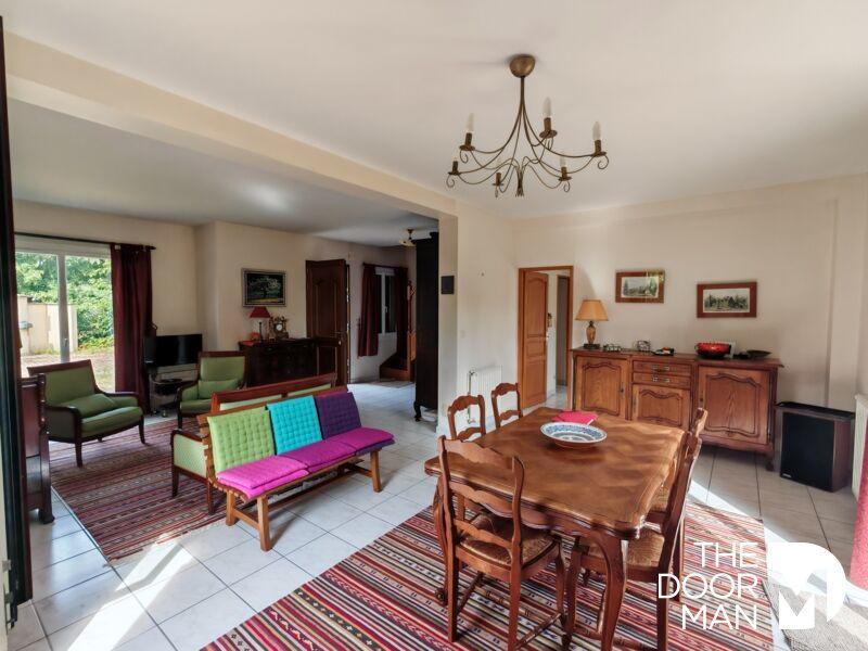 Maison - 139 m² - 6 pièces