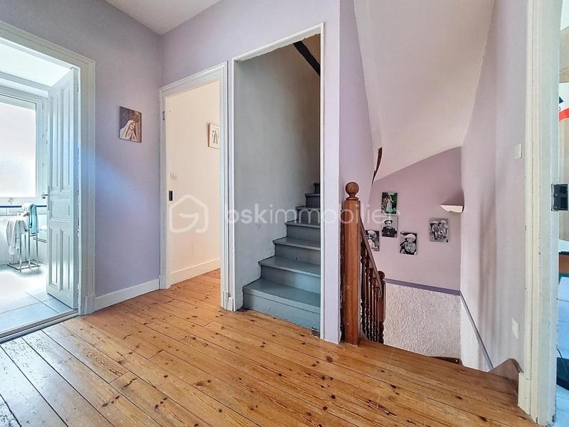 Maison - 200 m² - 7 pièces