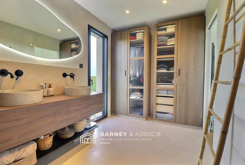 Maison contemporaine - 131 m² - 6 pièces