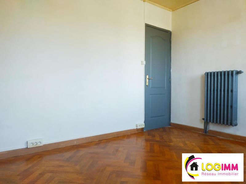 Maison - 70 m² - 8 pièces