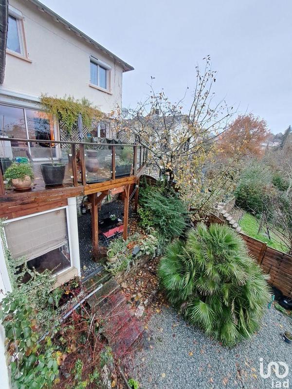 Maison - 180 m² - 6 pièces