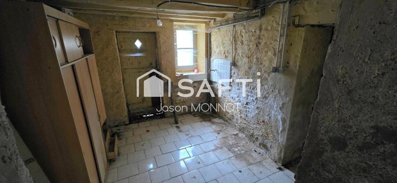 Maison - 92 m² - 7 pièces