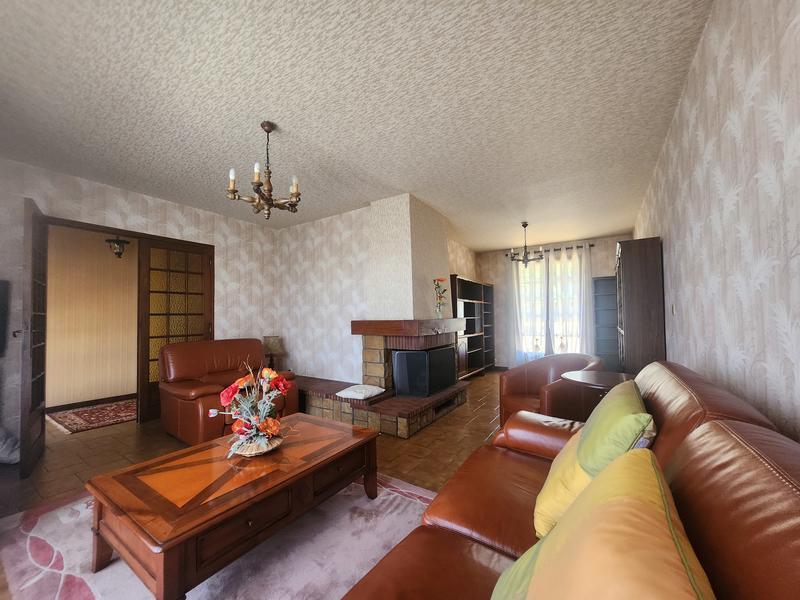 Maison - 90 m² - 5 pièces