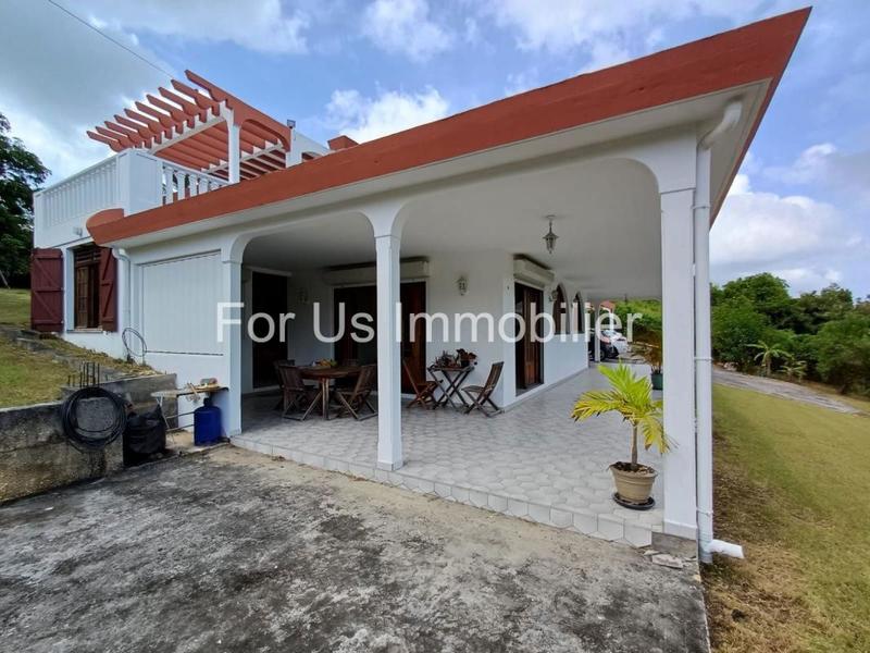 Maison - 365 m² - 9 pièces