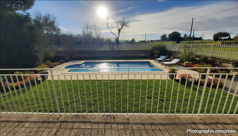 Maison - 200 m² - 5 pièces