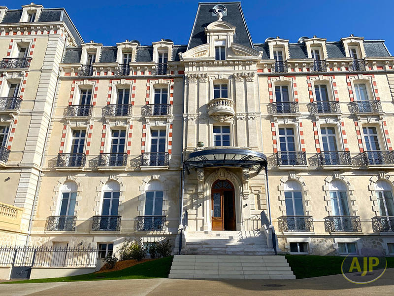 Appartement - 75 m² - 3 pièces