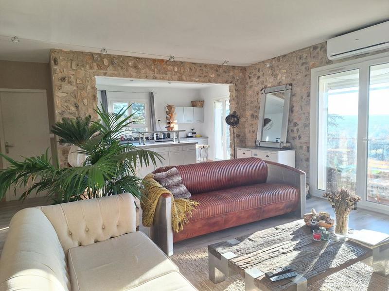 Maison - 100 m² - 3 pièces