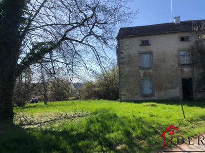 Maison de village - 100 m² - 4 pièces