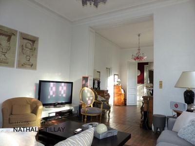 Maison - 290 m² - 10 pièces