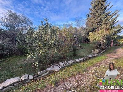 Immeuble - 90 m² - 2 pièces