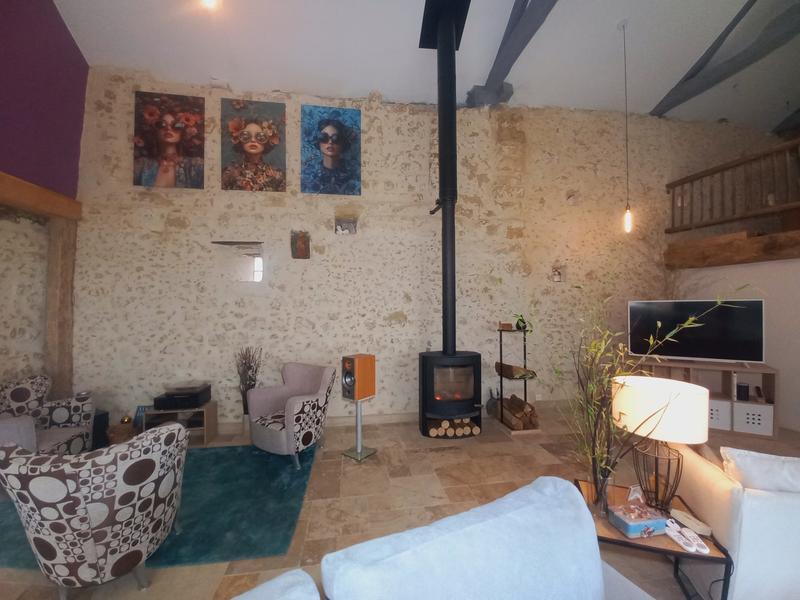 Maison - 318 m² - 8 pièces