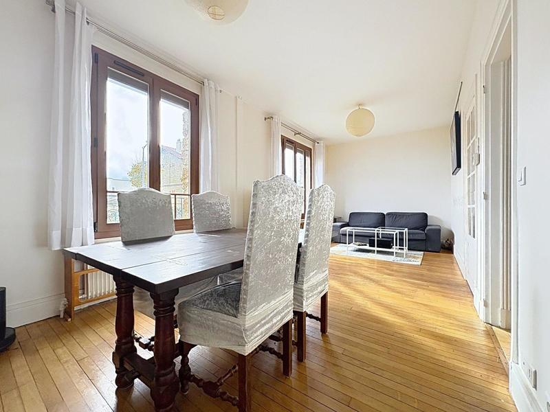 Maison - 80 m² - 4 pièces