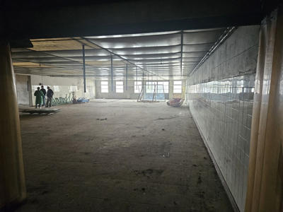 Local d'activités - 1 640 m²