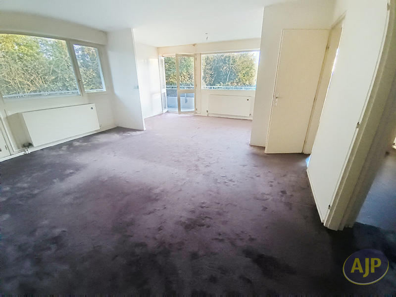 Appartement - 100 m² - 4 pièces