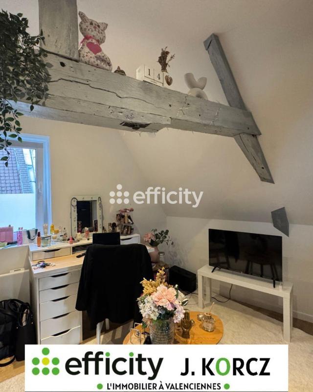 Maison - 74 m² - 6 pièces