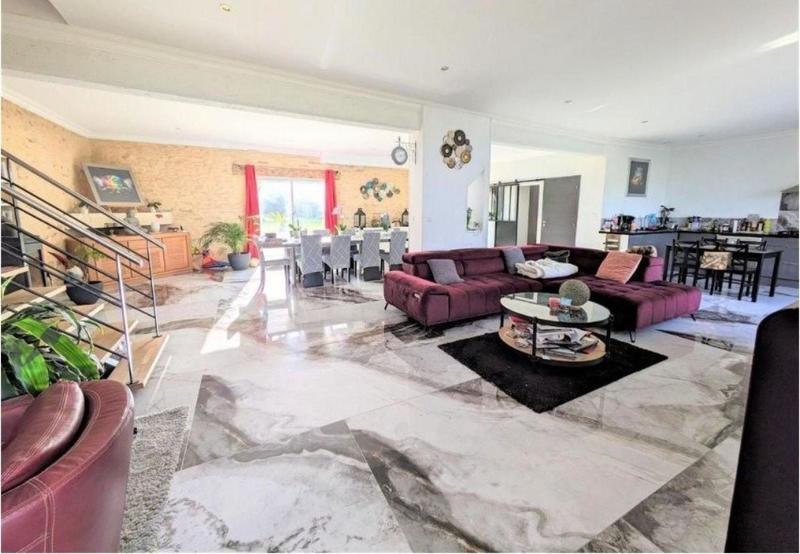 Maison - 197 m² - 6 pièces