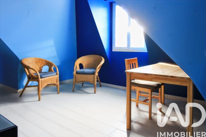 Maison - 235 m² - 7 pièces