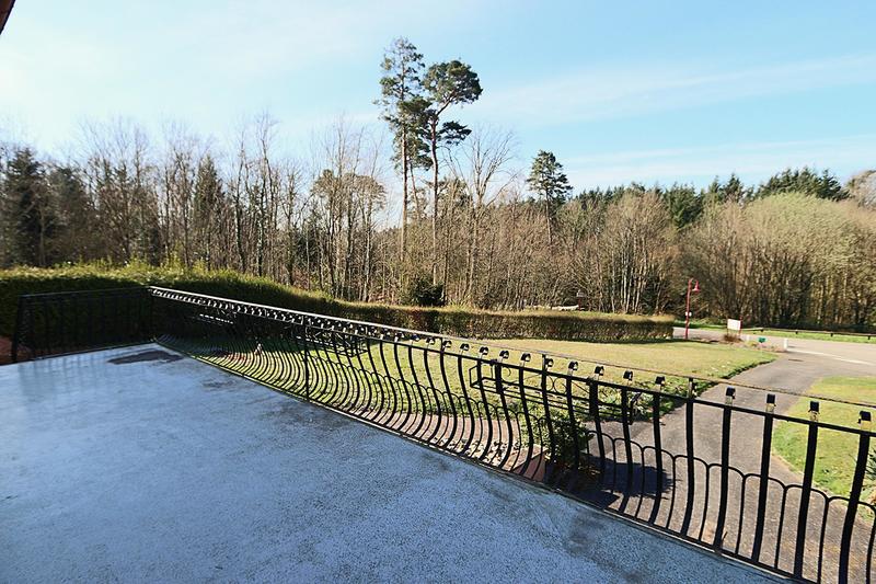 Maison - 163 m² - 7 pièces