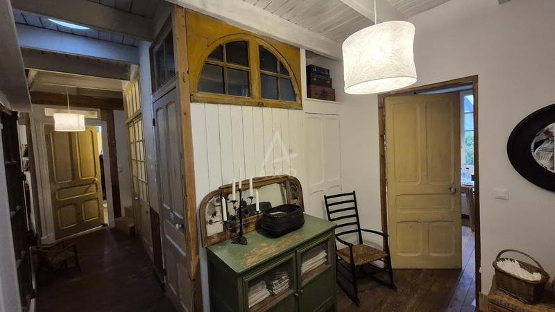 Appartement - 93 m² - 4 pièces