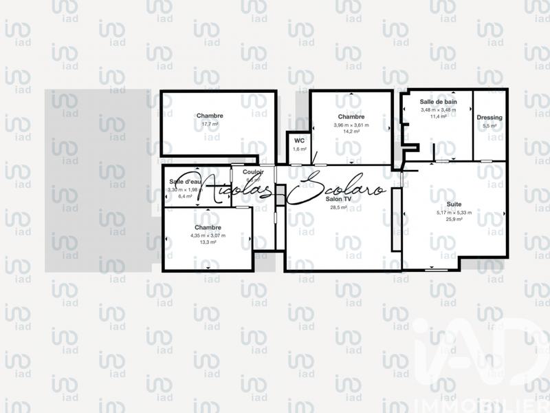 Maison - 310 m² - 8 pièces