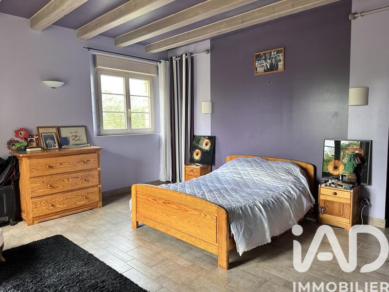 Maison - 470 m² - 13 pièces