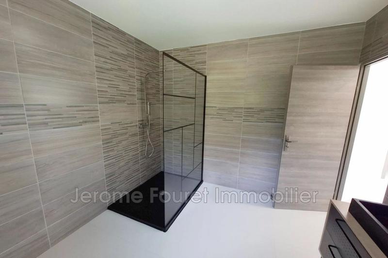 Maison - 250 m² - 5 pièces