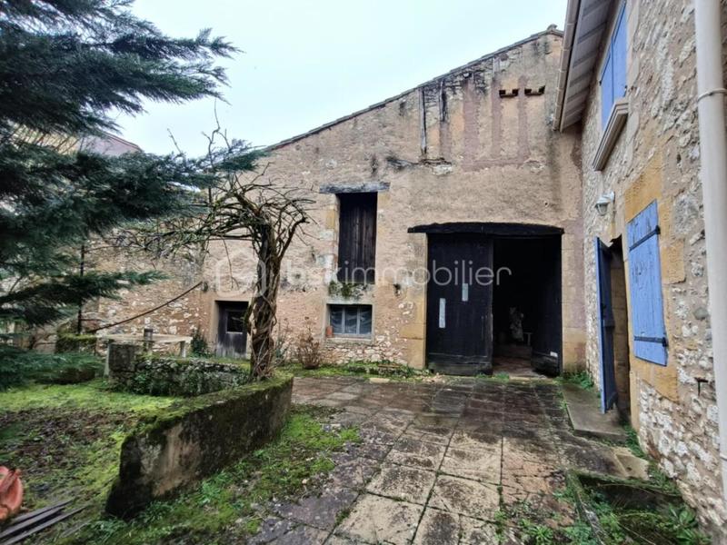 Maison en pierre - 113 m² - 4 pièces