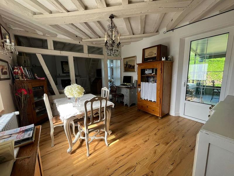 Maison - 132 m² - 8 pièces