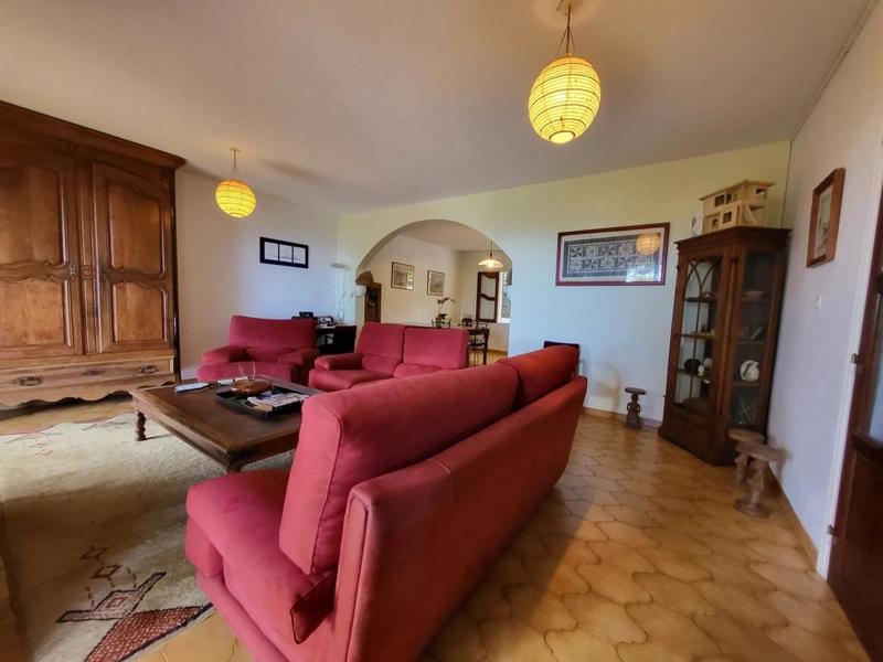 Villa - 292 m² - 9 pièces