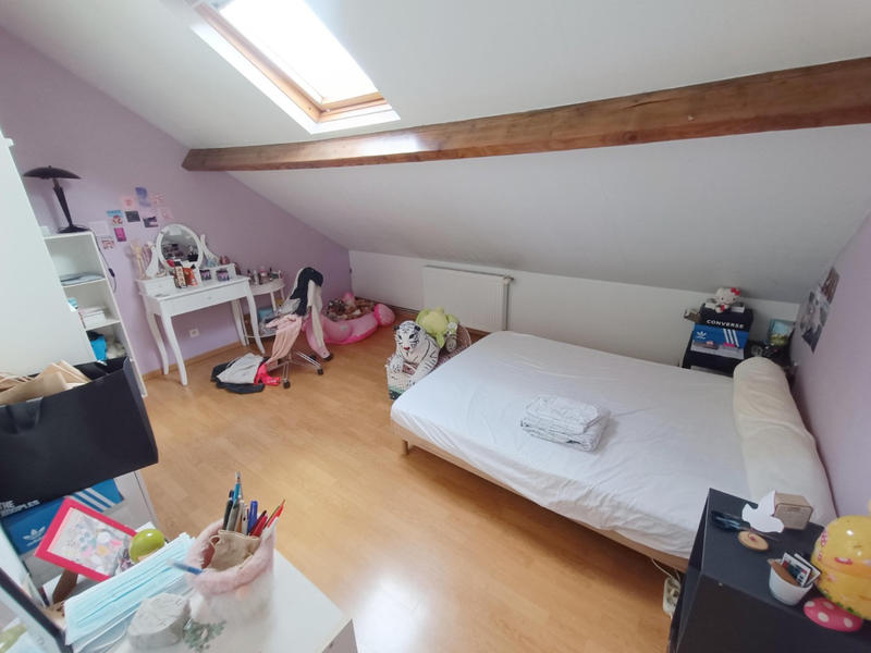 Maison - 95 m² - 5 pièces