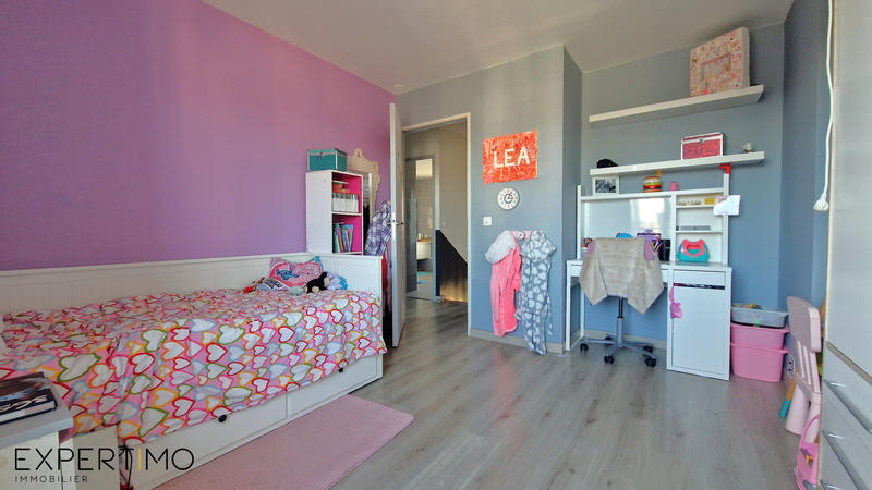 Maison - 97 m² - 5 pièces