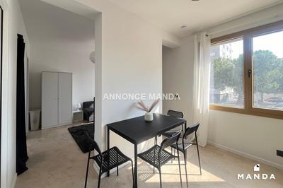 Studio - 24 m² - 1 pièce