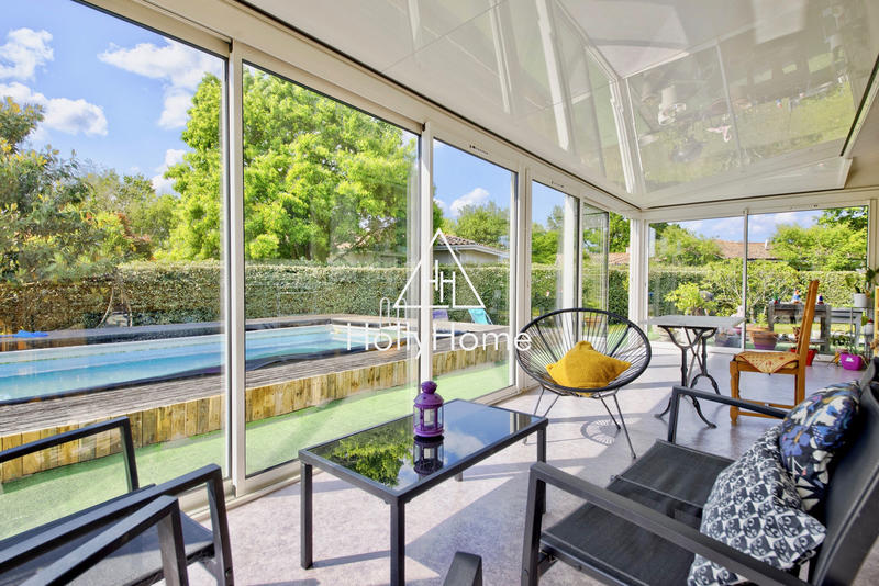 Maison - 90 m² - 4 pièces