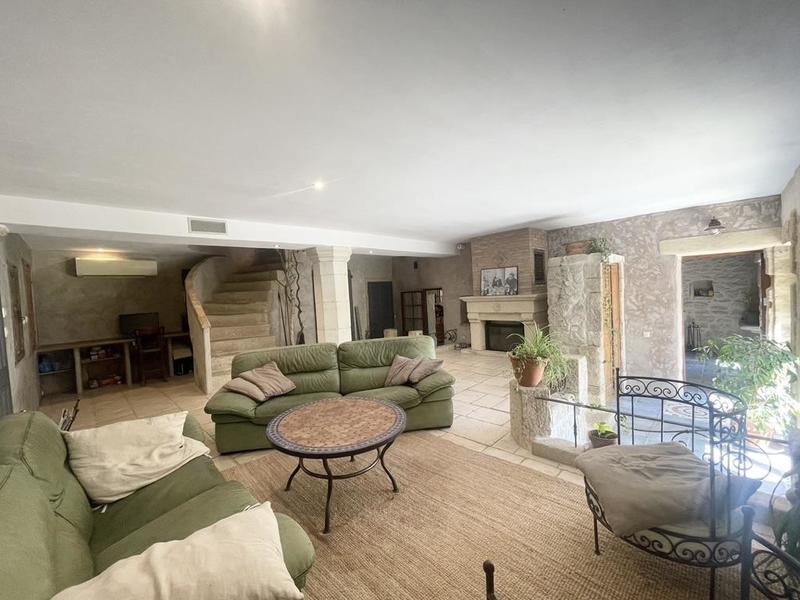 Maison - 171 m² - 8 pièces