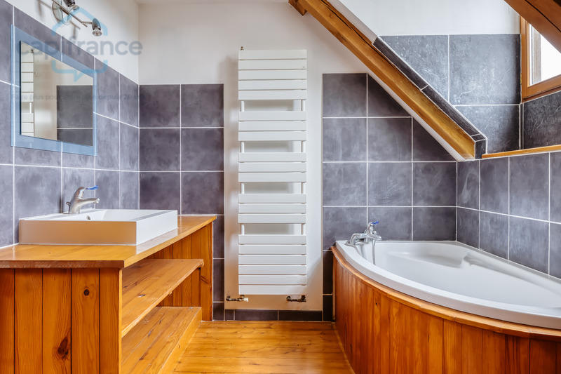 Maison bourgeoise - 442 m² - 12 pièces