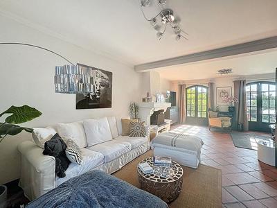 Maison - 162 m² - 6 pièces