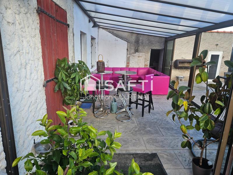 Maison - 285 m² - 12 pièces