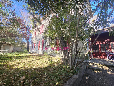 Maison - 170 m² - 5 pièces